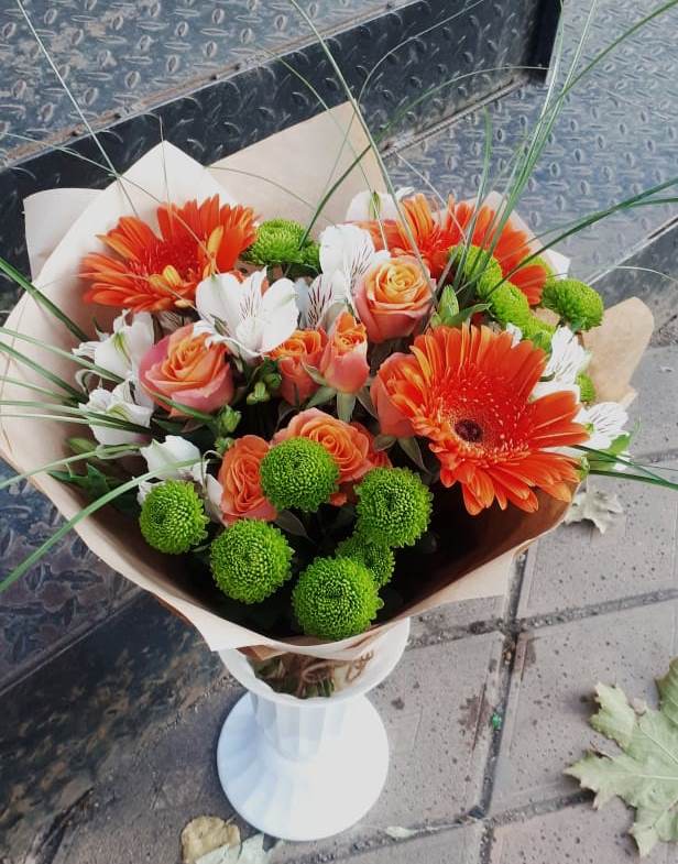 Букет цветов из: Герберы, Хризантемы, Альстромерии и Розы в Поселке совхоза Марфино