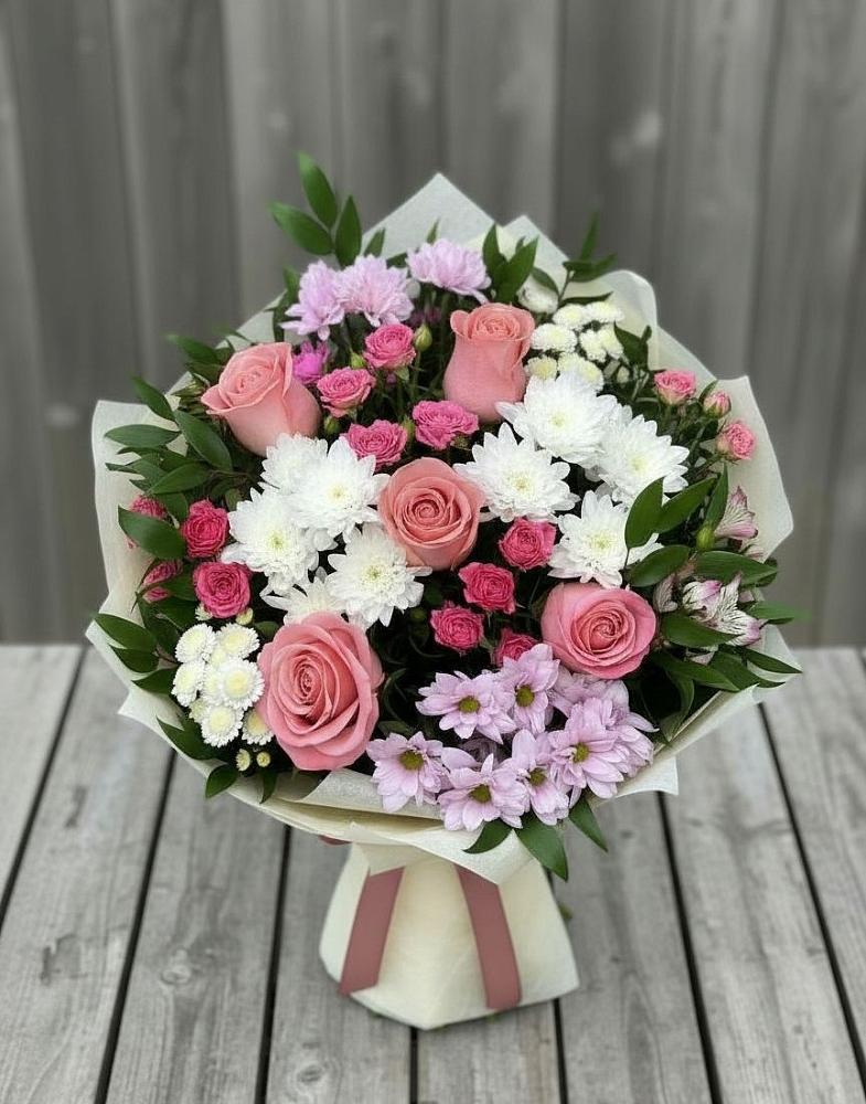 Букет цветов из: Альстромерии, Гвоздики, Розы и Хризантемы в Поселке совхоза Марфино