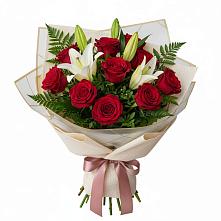 Букет цветов из:  Лилии и Розы в Поселке совхоза Марфино