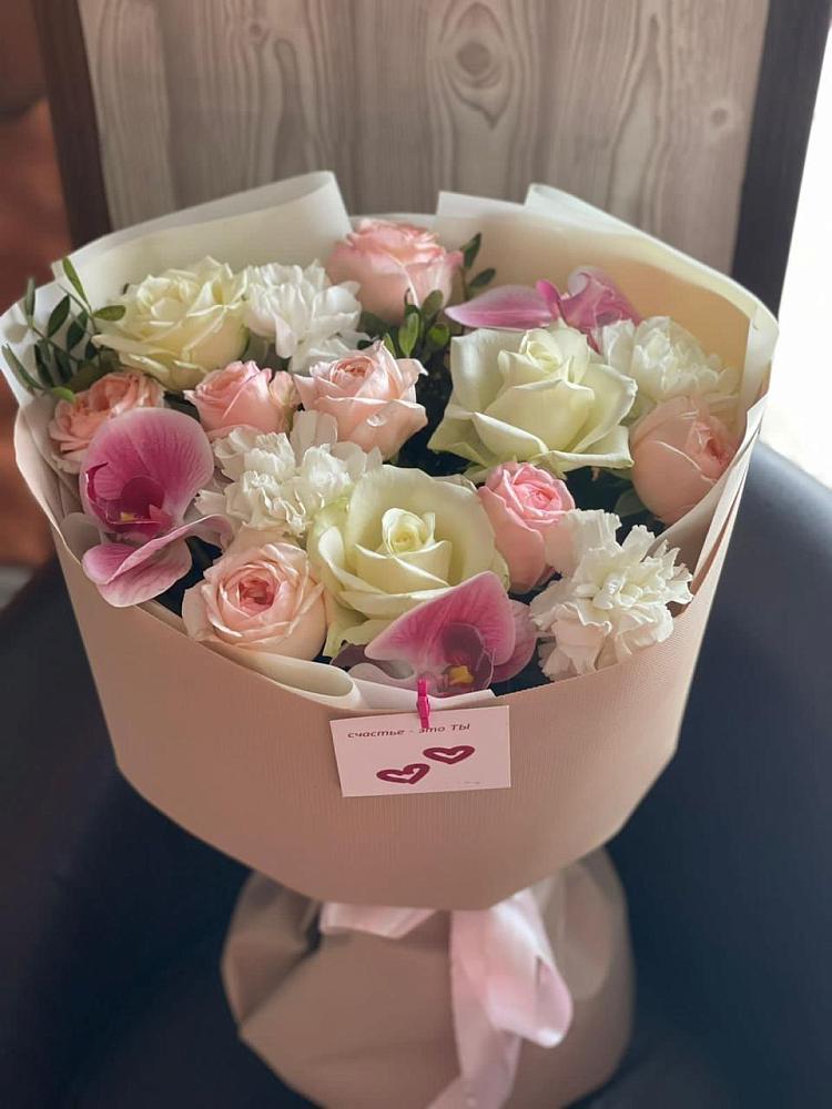 Букет цветов из: Орхидеи, Розы и Гвоздики в Поселке совхоза Марфино