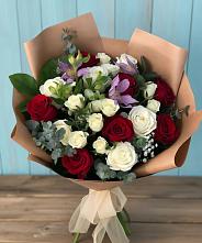 Букет цветов из:  Розы и Альстромерии в Поселке совхоза Марфино