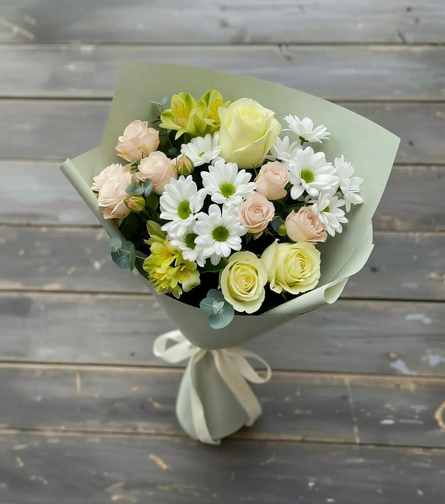 Букет цветов из: Альстромерии, Розы и Хризантемы в Поселке совхоза Марфино
