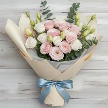 Букет цветов из:  Лизиантусы в Поселке совхоза Марфино