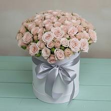 Цветочная композиция из Розы в шляпной коробке в Поселке совхоза Марфино