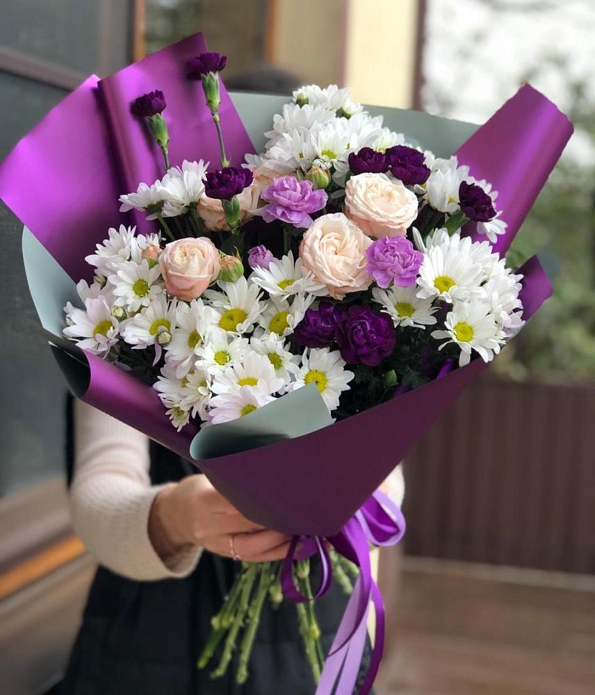 Букет цветов из: Хризантемы, Гвоздики и Розы в Поселке совхоза Марфино