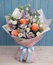 Букет цветов из:  Лизиантусы, Розы, Альстромерии и Гипсофила в Поселке совхоза Марфино