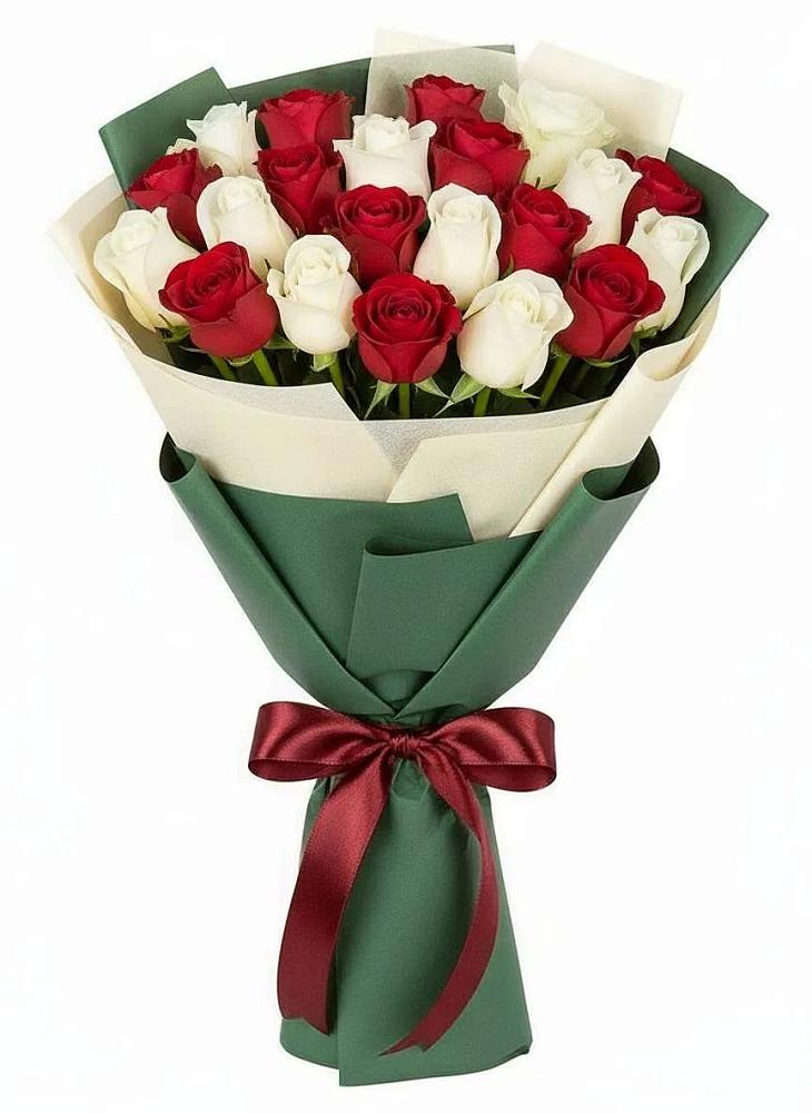Букет Микс из красных и белых роз в Поселке совхоза Марфино