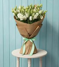 Букет цветов из:  Лизиантусы #REPLACE_PRED# Поселке совхоза Марфино