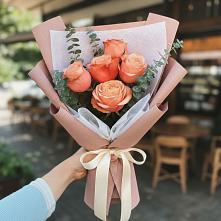 Букет цветов из:  Розы #REPLACE_PRED# Поселке совхоза Марфино