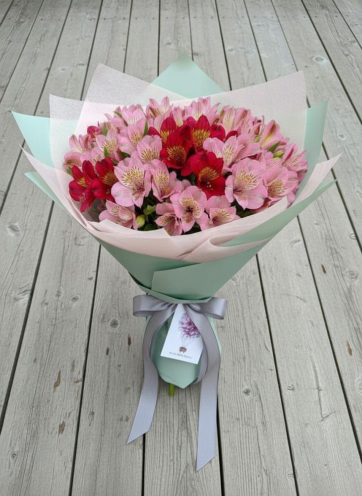 Букет цветов из: Альстромерии в Поселке совхоза Марфино