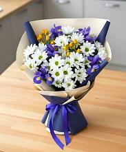 Букет цветов из:  Розы, Ирисы и Хризантемы в Поселке совхоза Марфино