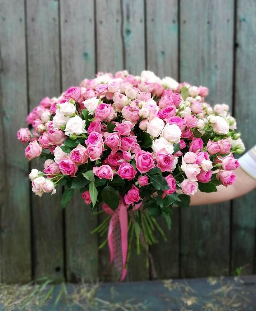 Букет Розовые кустовые розы Натали и Лав Лидия в Поселке совхоза Марфино