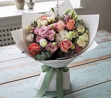 Букет цветов из:  Розы, Лизиантусы и Гвоздики в Поселке совхоза Марфино