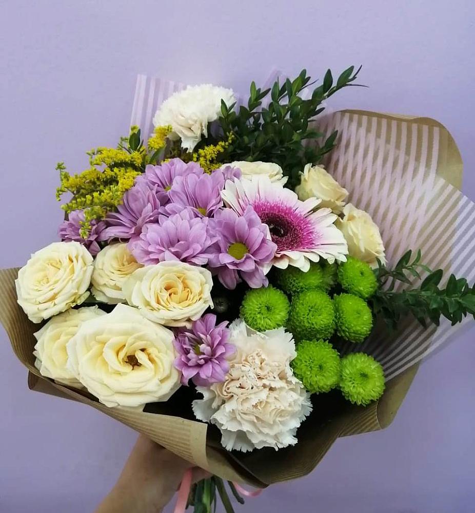 Букет цветов из: Хризантемы, Розы, Гвоздики и Герберы в Поселке совхоза Марфино