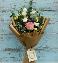 Букет цветов из:  Розы и Лизиантусы #REPLACE_PRED# Поселке совхоза Марфино