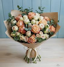 Букет цветов из:  Альстромерии и Розы в Поселке совхоза Марфино