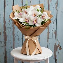 Букет цветов из:  Орхидеи и Розы в Поселке совхоза Марфино