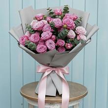 Букет цветов из:  Розы #REPLACE_PRED# Поселке совхоза Марфино